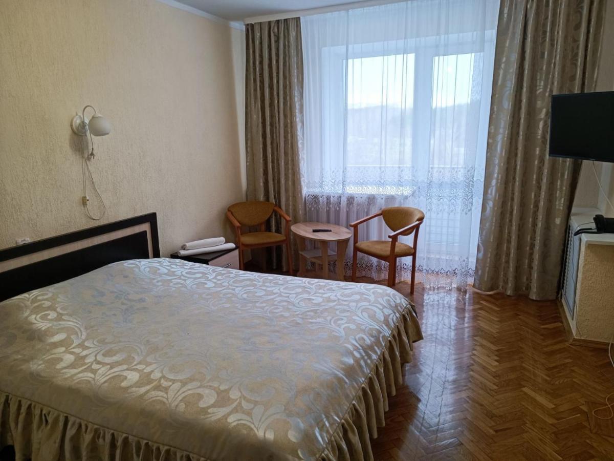 Agat Hotel Мінськ Екстер'єр фото